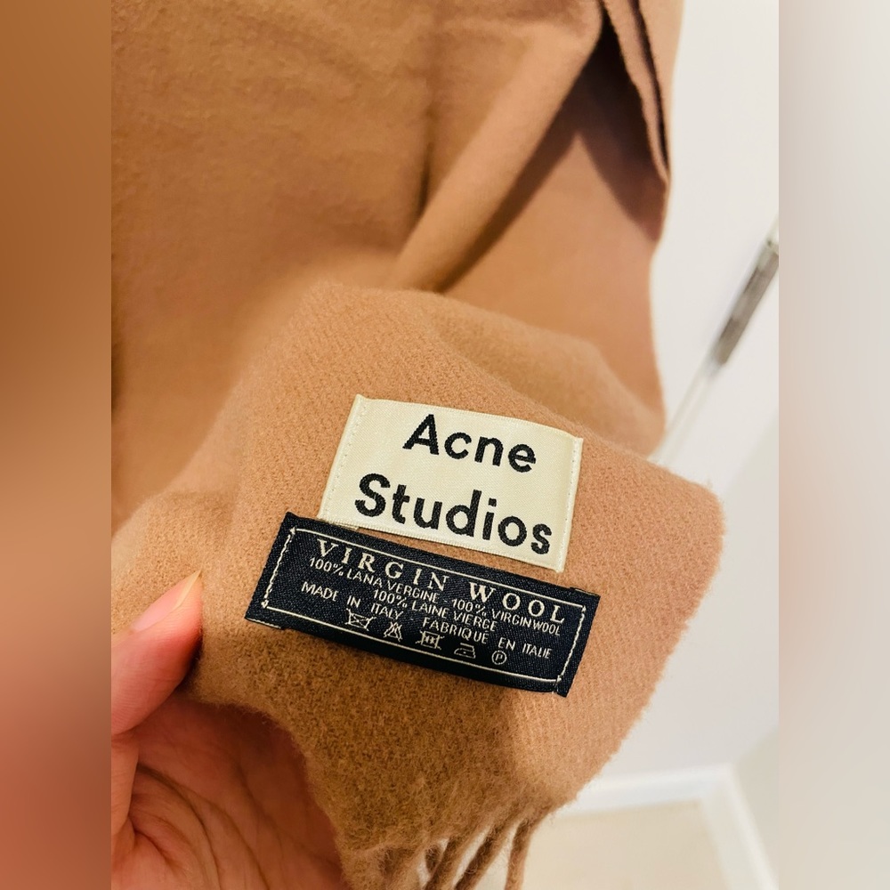 Acne Studio large wool fringe scarf - Picture 4 of 4